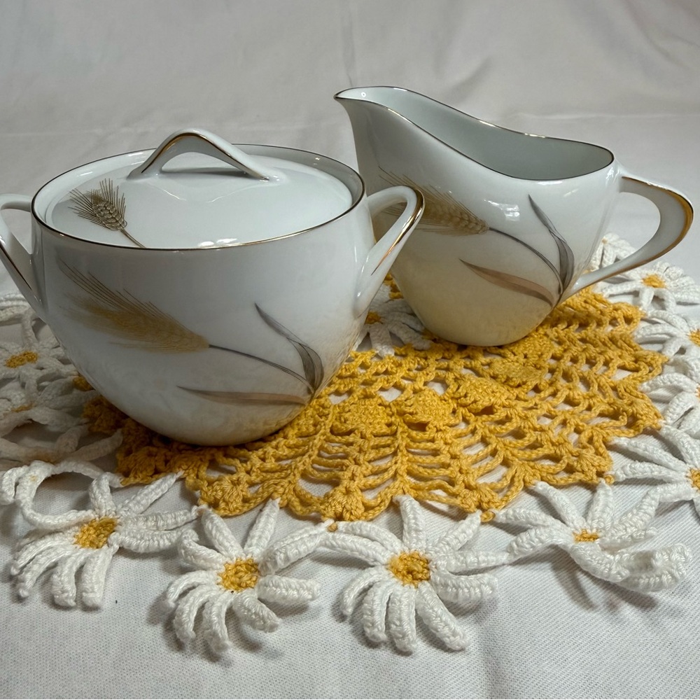 Sango Harvest White and Gold Ceramic Piece